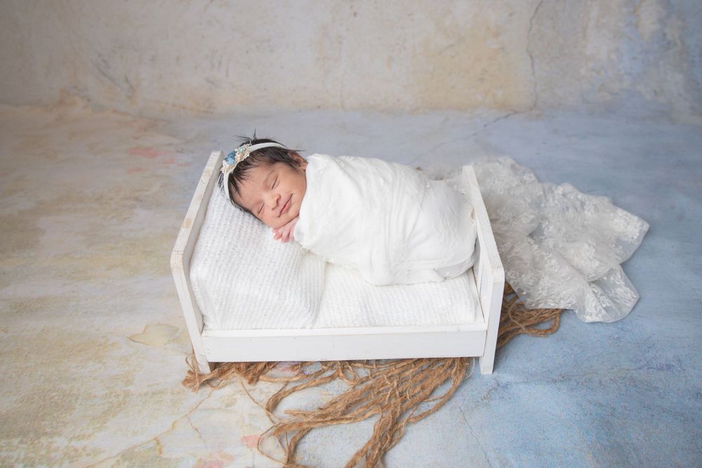 Austin, Texas | Austin Newborn Photographer | Newborn Girl Photography |  Nisa Momin Photography