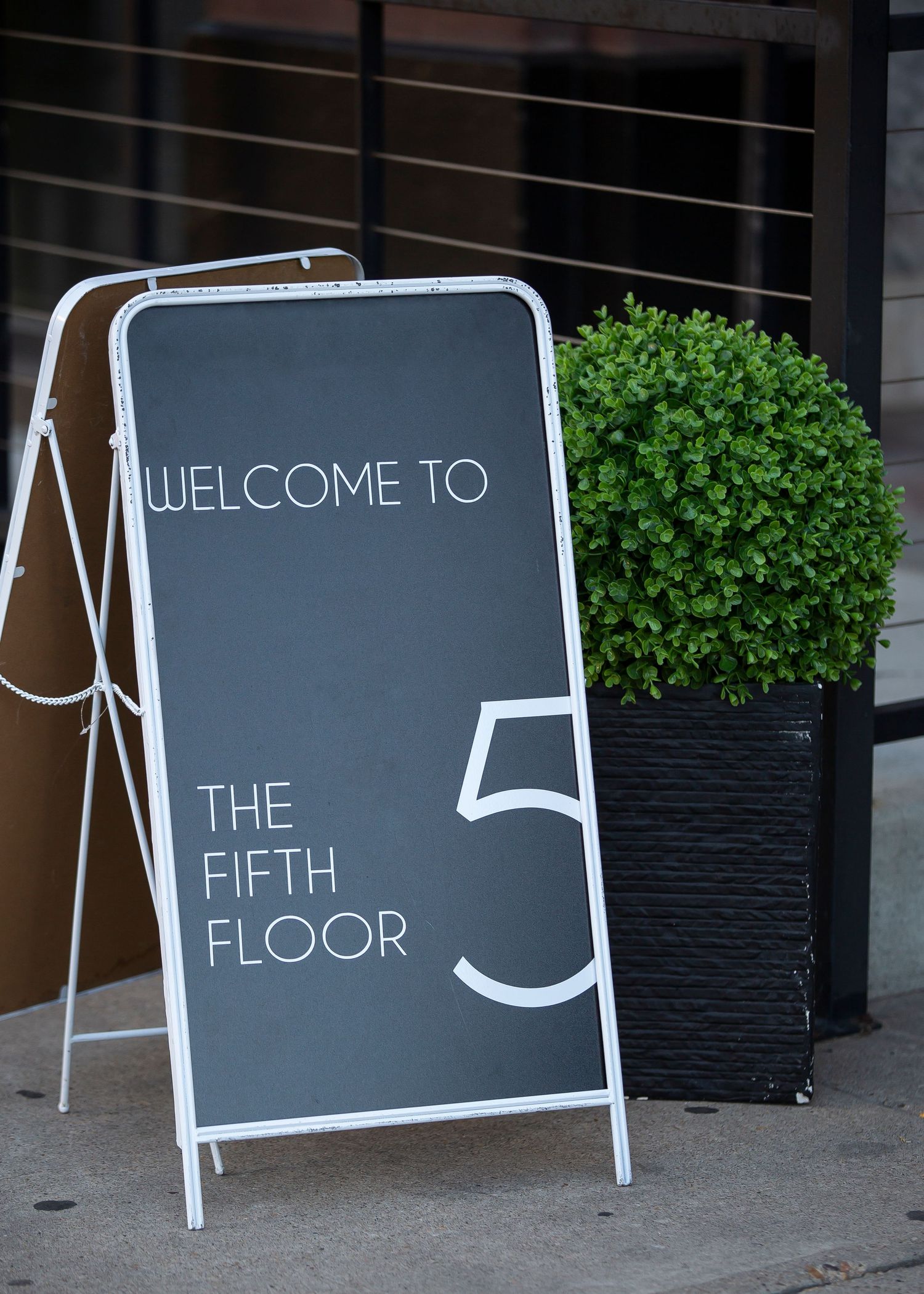 5th floor Ogden Utah sign