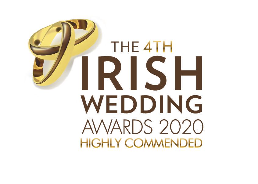 Gold and brown logo for The 4th Irish Wedding Awards 2020 Highly Commended recognition.