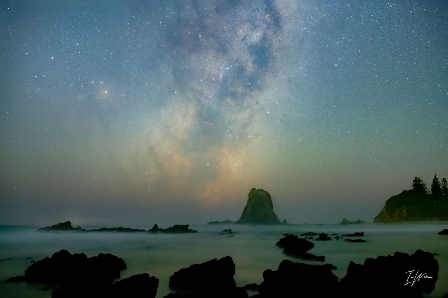 Milky Way at Glass House Rocks