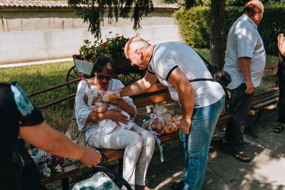 заснемане на кръщене, фотография на кръщене, кръщаване, цървка снимки, кръщене фотограф цена русе, кръщение снимки