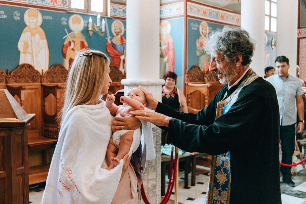 заснемане на кръщене, фотография на кръщене, кръщаване, цървка снимки, кръщене фотограф цена русе, кръщение снимки