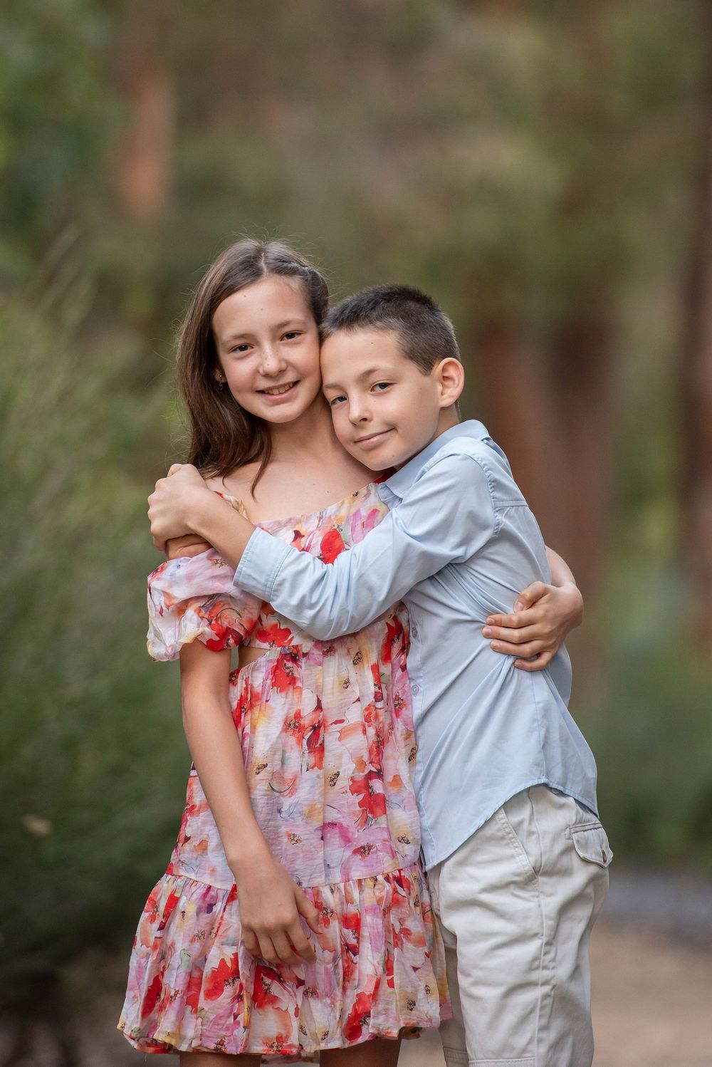 Young brother hugging sister - Kelly Chapman Photographer Perth