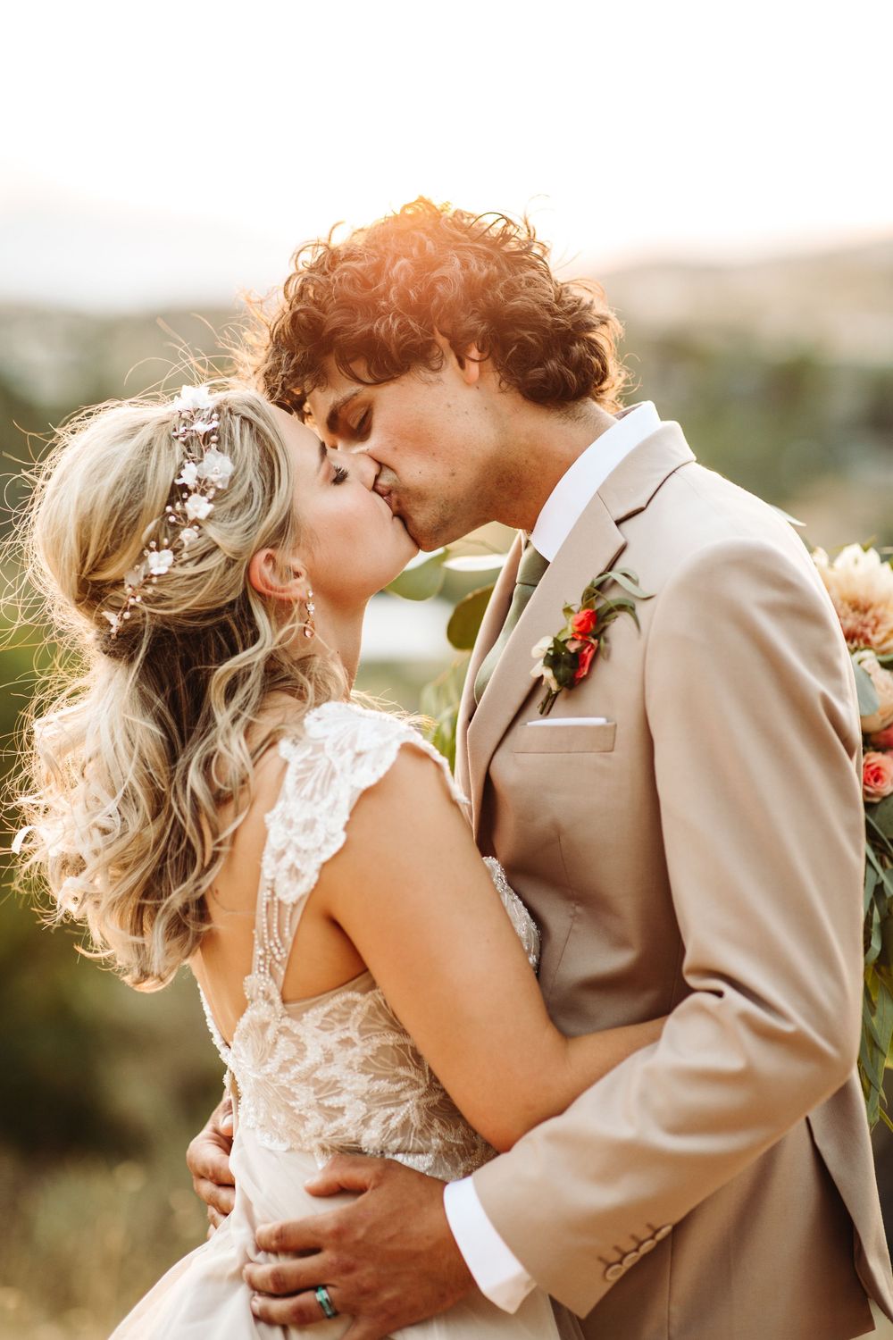 ohme garden Wenatchee wedding Leavenworth cashmere Chelan lake photographer Sydney bride groom timeless Aumell true to color photography