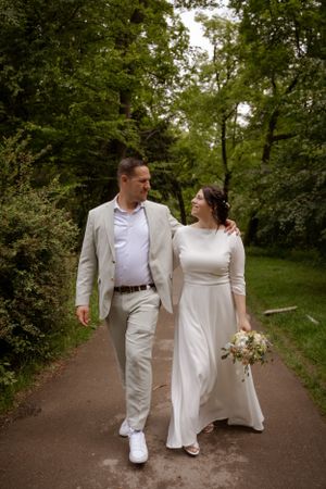 Hochzeitsfotograf Berlin Friedrichshain – Emotionale Momente der Zeremonie
Hochzeitsfotografie Berlin Kreuzberg – Authentische Paarfotograf