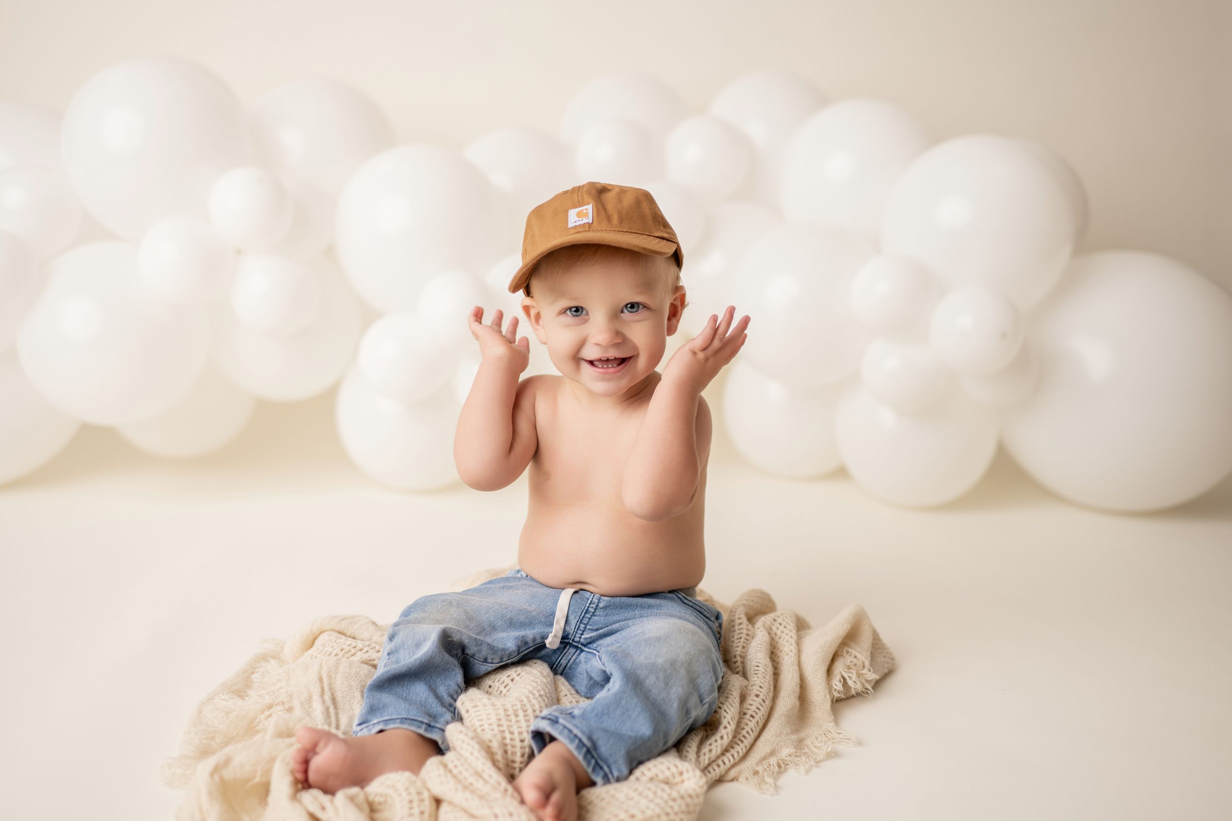 Braselton, Flowery Branch, Buford, Sugar Hill, Hoschton, Dacula 
Newborn & Family Photographer
Cake Smash, Senior Portraits, Headshots