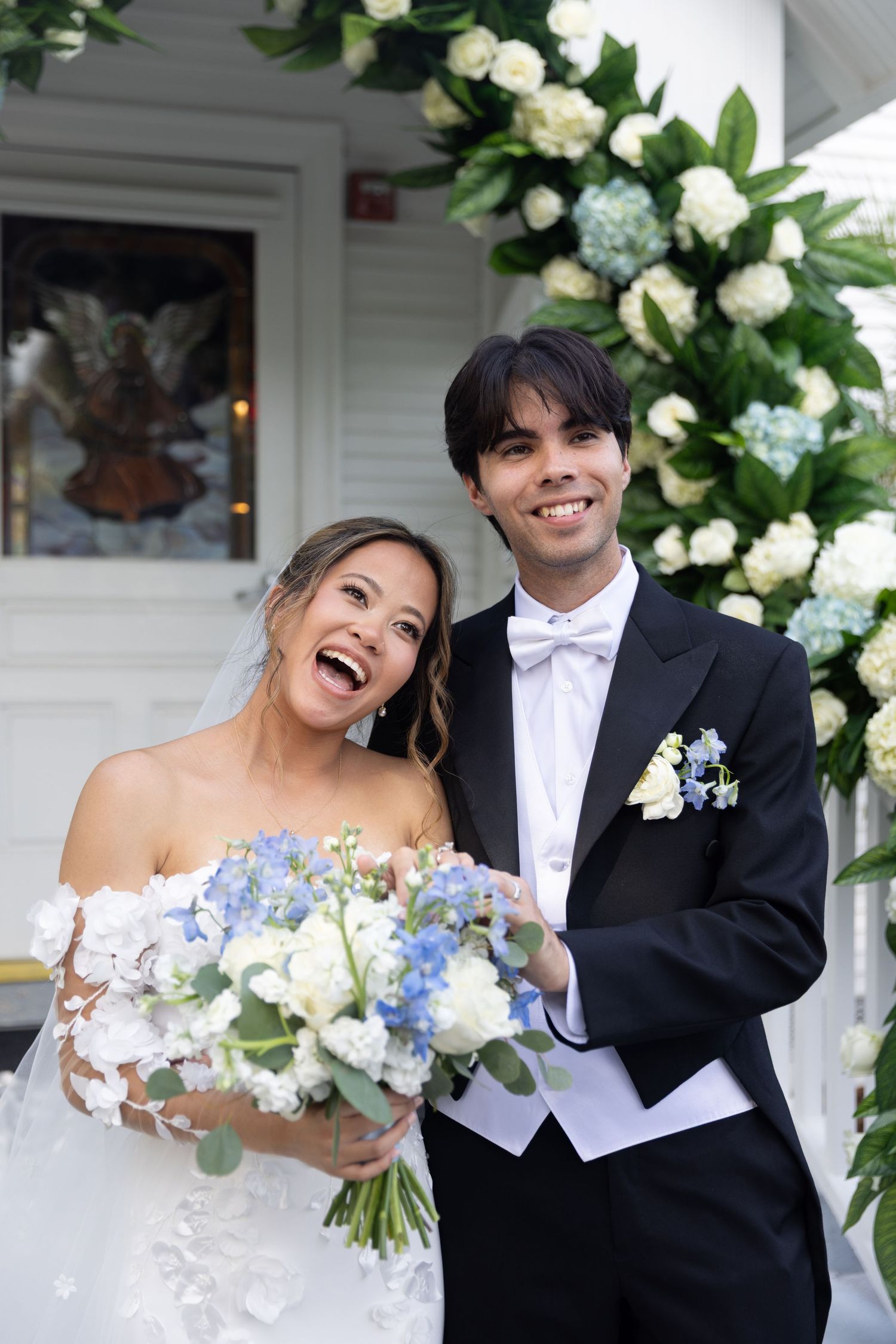 Orlando luxury wedding photographer intimate couple portrait in natural light.