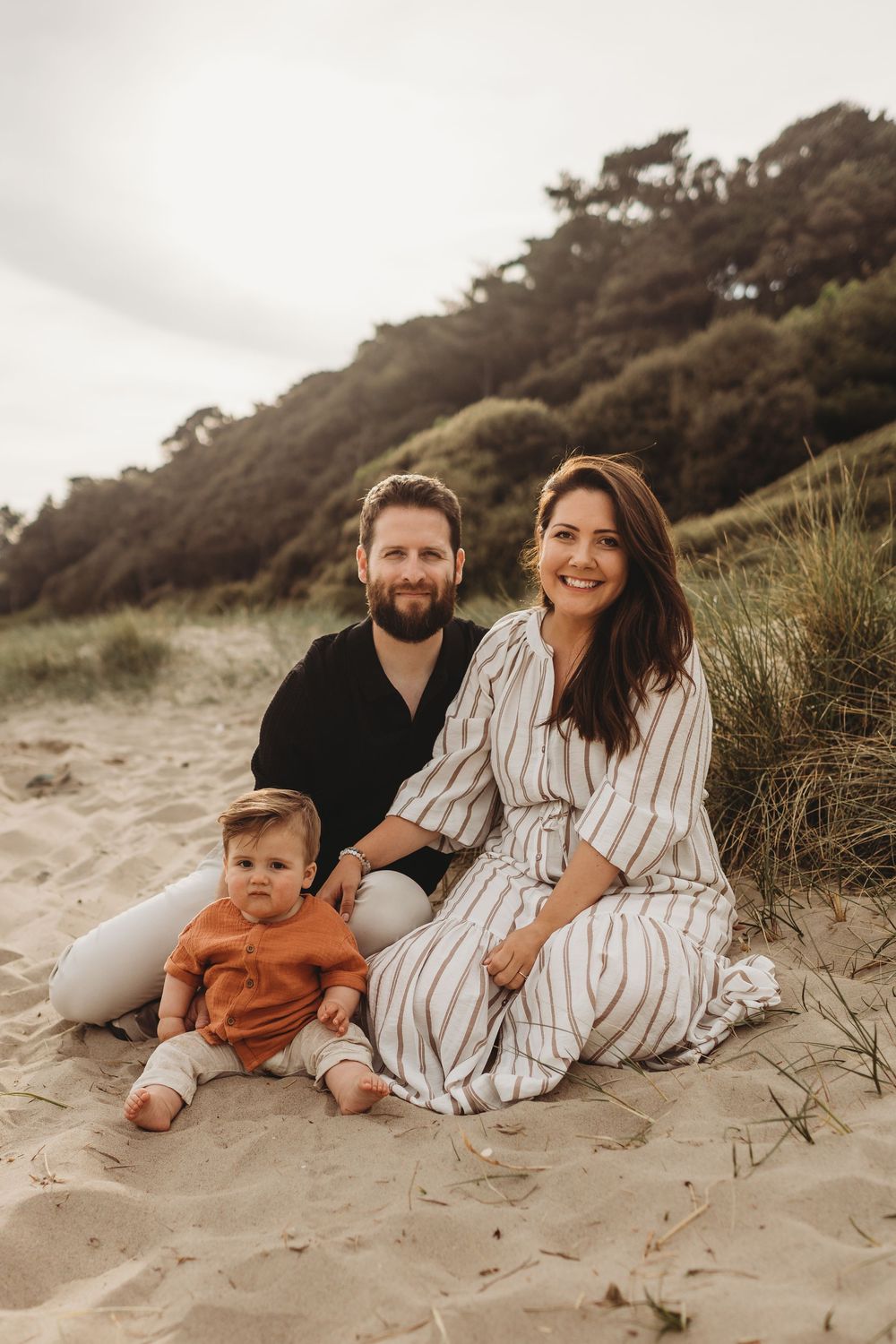 Highcliffe Beach, Family photoshoot, Dorset family photographer, beach family photographer, Dorset Beach photographer, Dorset Photoshoot