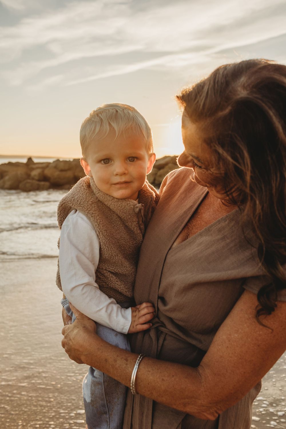Hengistbury head, Family photoshoot, Dorset family photographer, beach family photographer, Dorset Beach photographer, Dorset Photoshoot