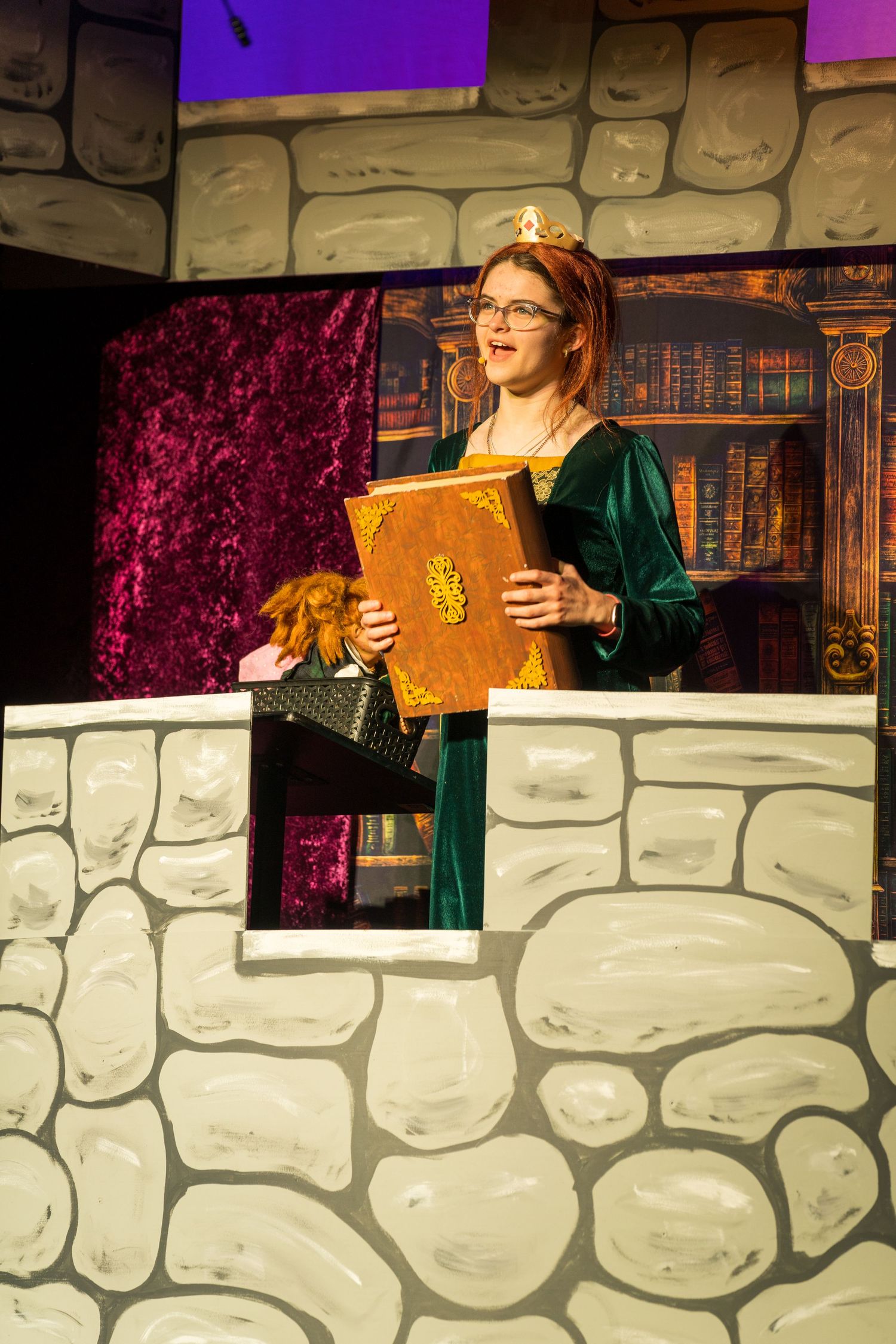princess fiona played by 8th grader in high school and middle school play