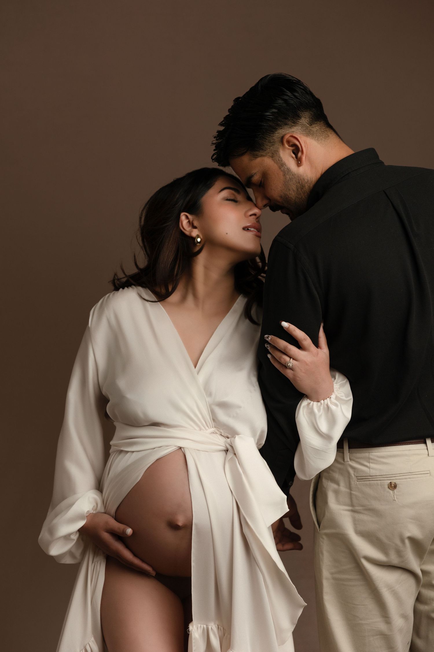 maternity photographer in victoria bc, maternity photographer nanaimo bc, pregnant victoria bc, doula victoria bc, midwives victoria bc