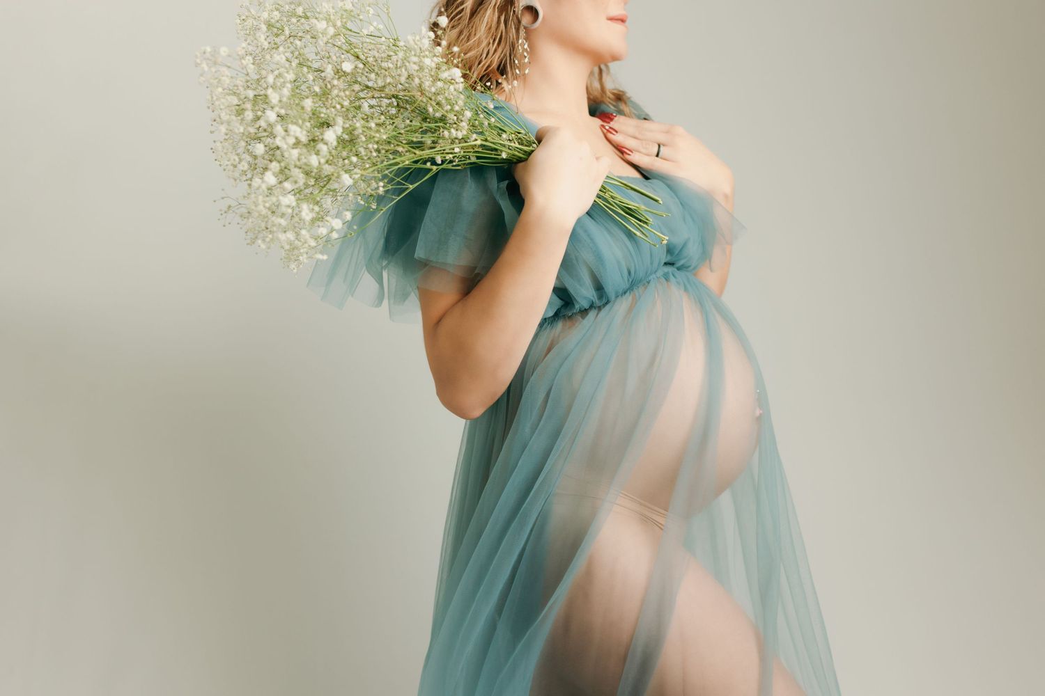 maternity photographer in victoria bc, maternity photography in victoria bc, maternity photographer nanaimo bc, maternity photos nanaimo bc,