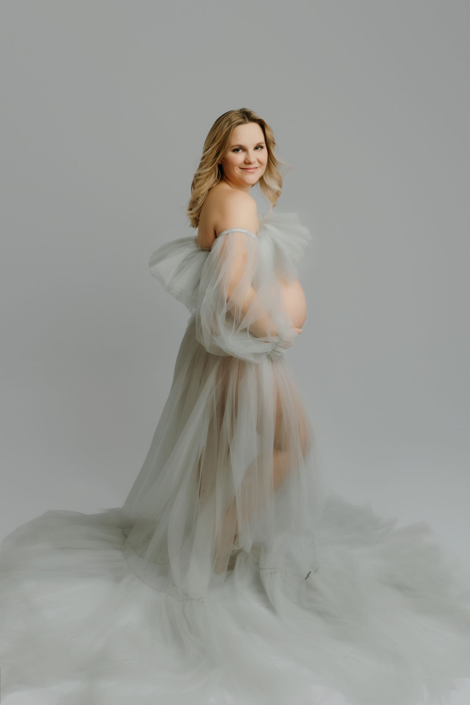 maternity photographer in victoria bc, maternity photography in victoria bc, maternity photographer nanaimo bc, maternity photos nanaimo bc,