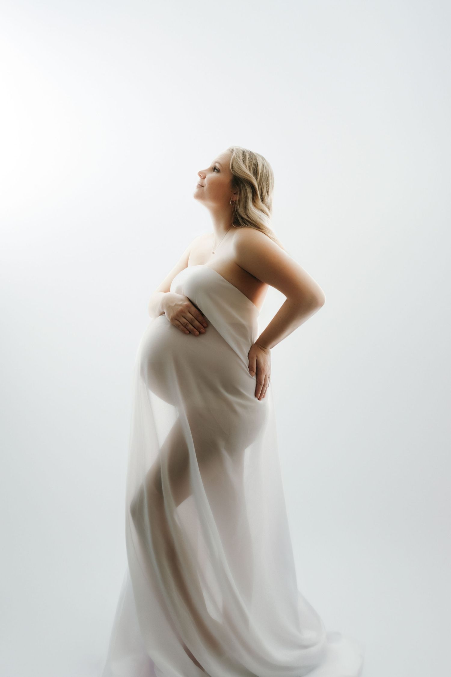 maternity photographer in victoria bc, maternity photography in victoria bc, maternity photographer nanaimo bc, maternity photos nanaimo bc,