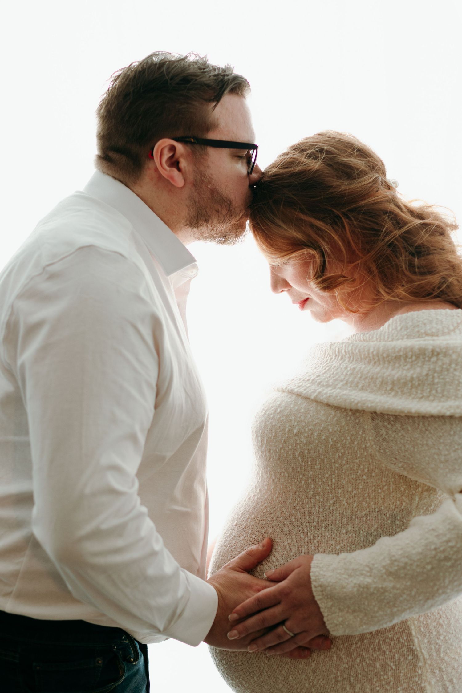 maternity photographer in victoria bc, maternity photographer nanaimo bc, pregnant victoria bc, doula victoria bc, midwives victoria bc