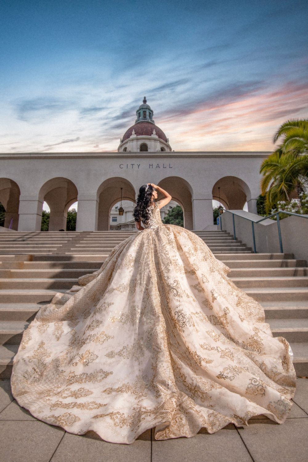 Quinceañera photo: Pasadena City Hall. Long Quinceañera Dress. Quinceañera Sunset Shoot.
Vestido De quinceañera. Fotos de Quince.