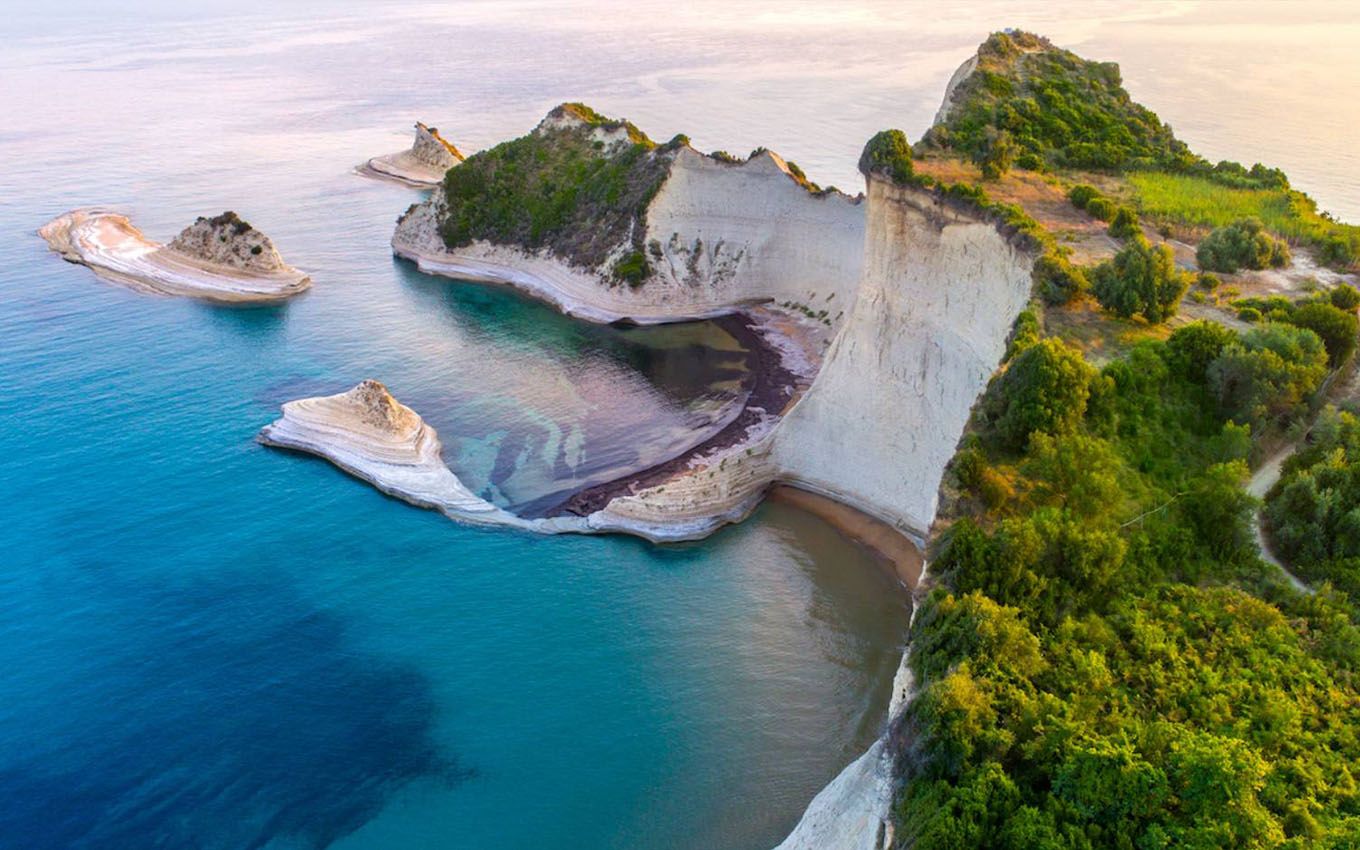elopement photographer Corfu Greece