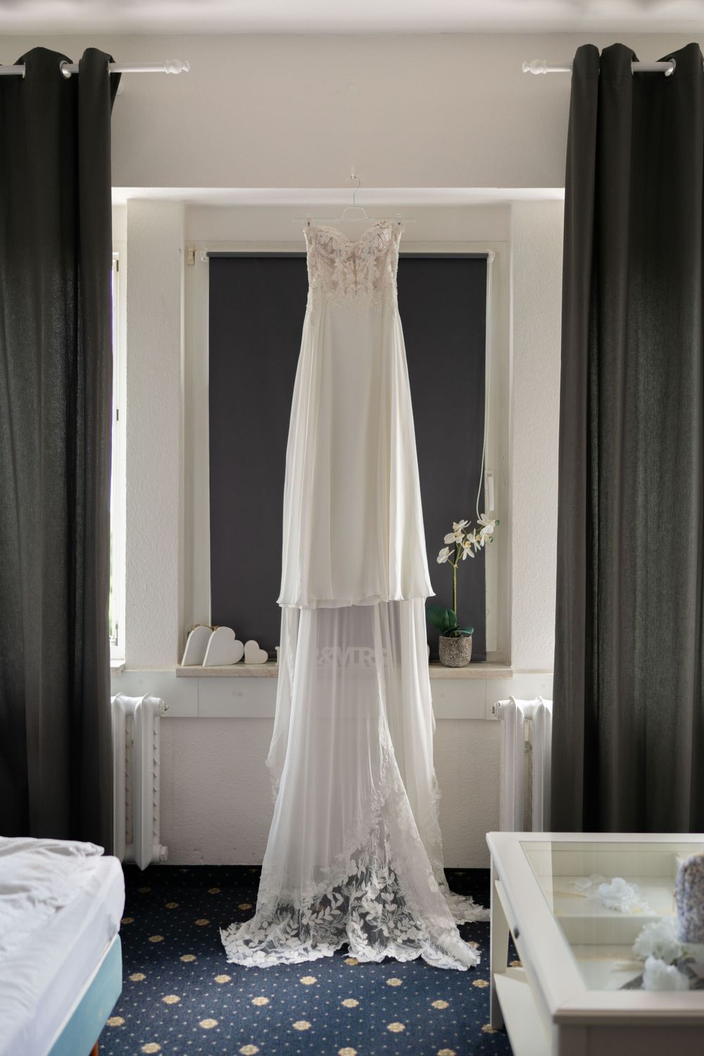 Schloss Wulkow Hochzeit Braut Vorbereitung am Schloss Wulkow Hochzeitsfotograf Berlin