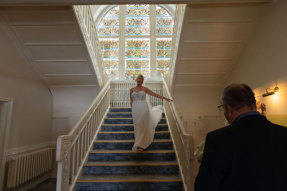 Schloss Wulkow Hochzeit First look braut mit Vater Hochzeitsfotograf Berlin