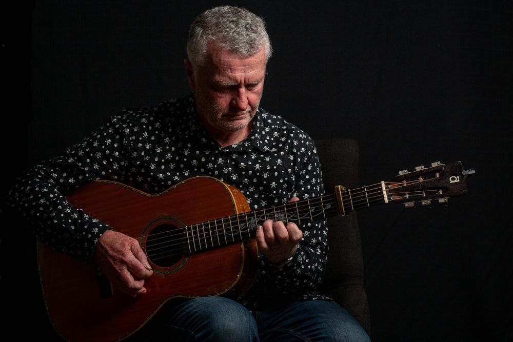 Promotional image for guitar player Peter Miller