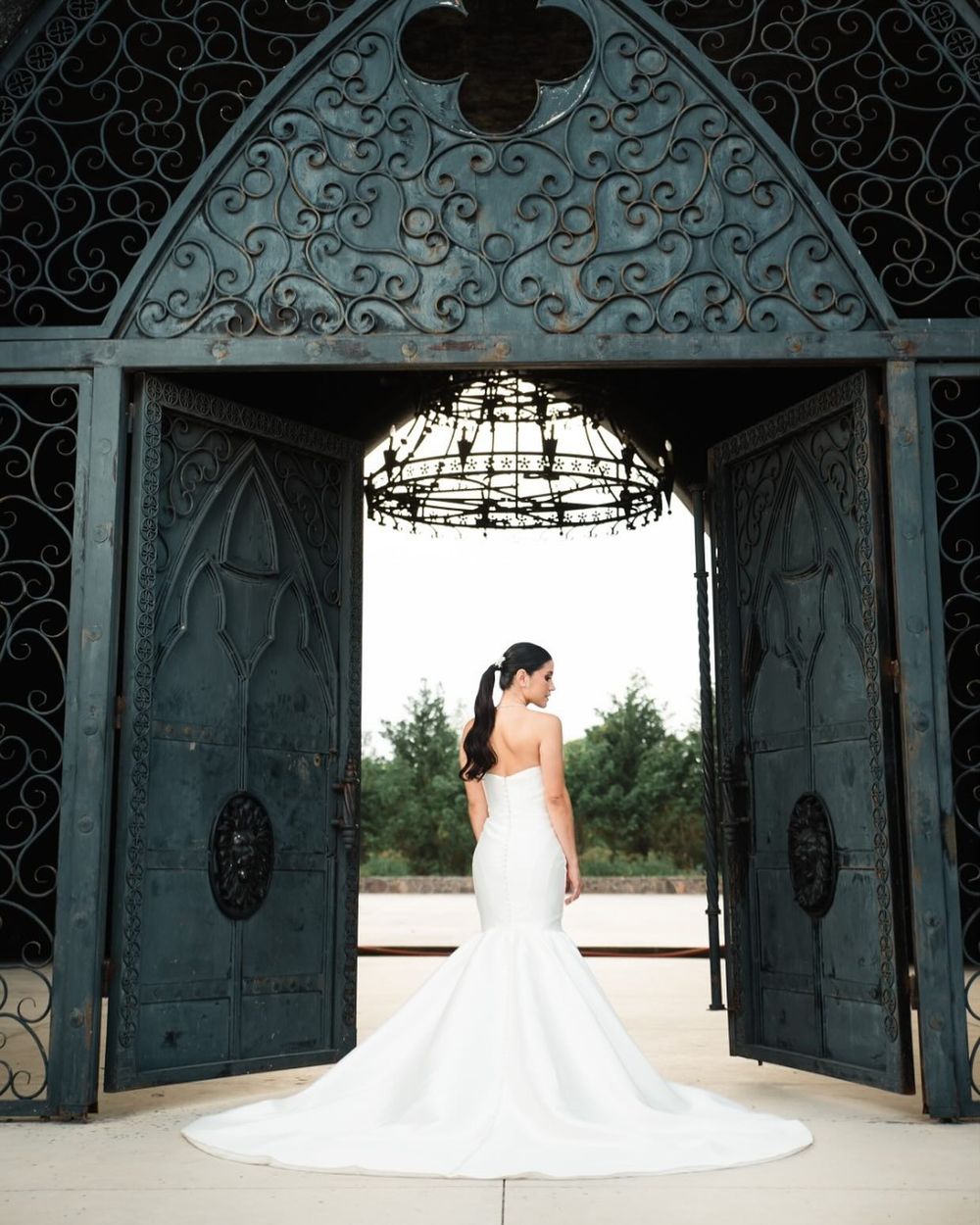 Sandra Gonzalez Photography offers high-end portrait experiences in Fremont, California, designed to celebrate your beauty and individuality