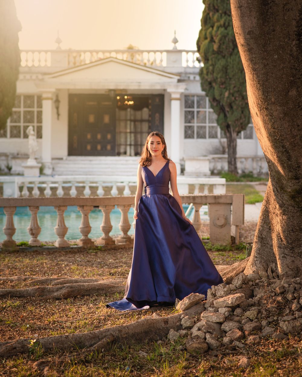 Sandra Gonzalez Photography offers high-end portrait experiences in Fremont, California, designed to celebrate your beauty and individuality