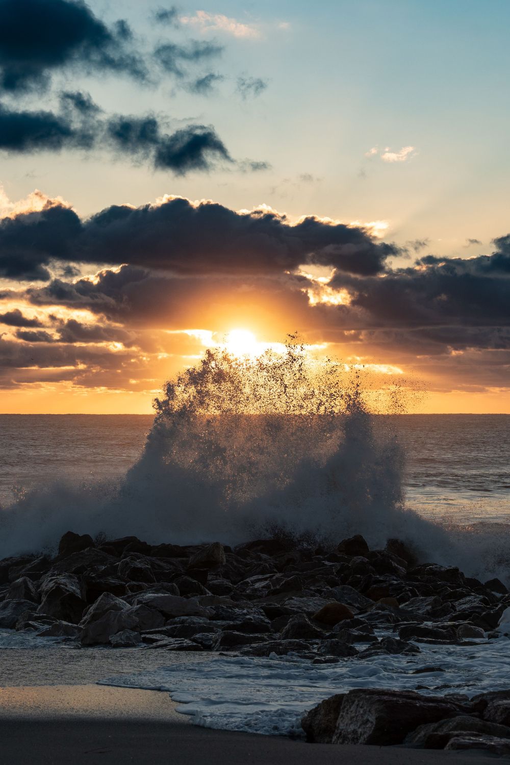 Sunrise waves bunker beach