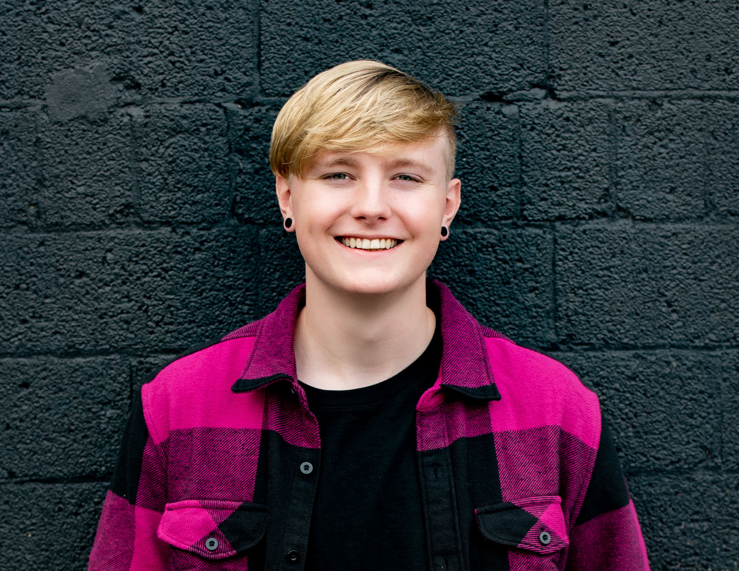High School Senior Photographer, Beavercreek Ohio, Fairborn, Huber Heights, Kettering, Centerville, Oakwood, Bellbrook, Tipp, Troy