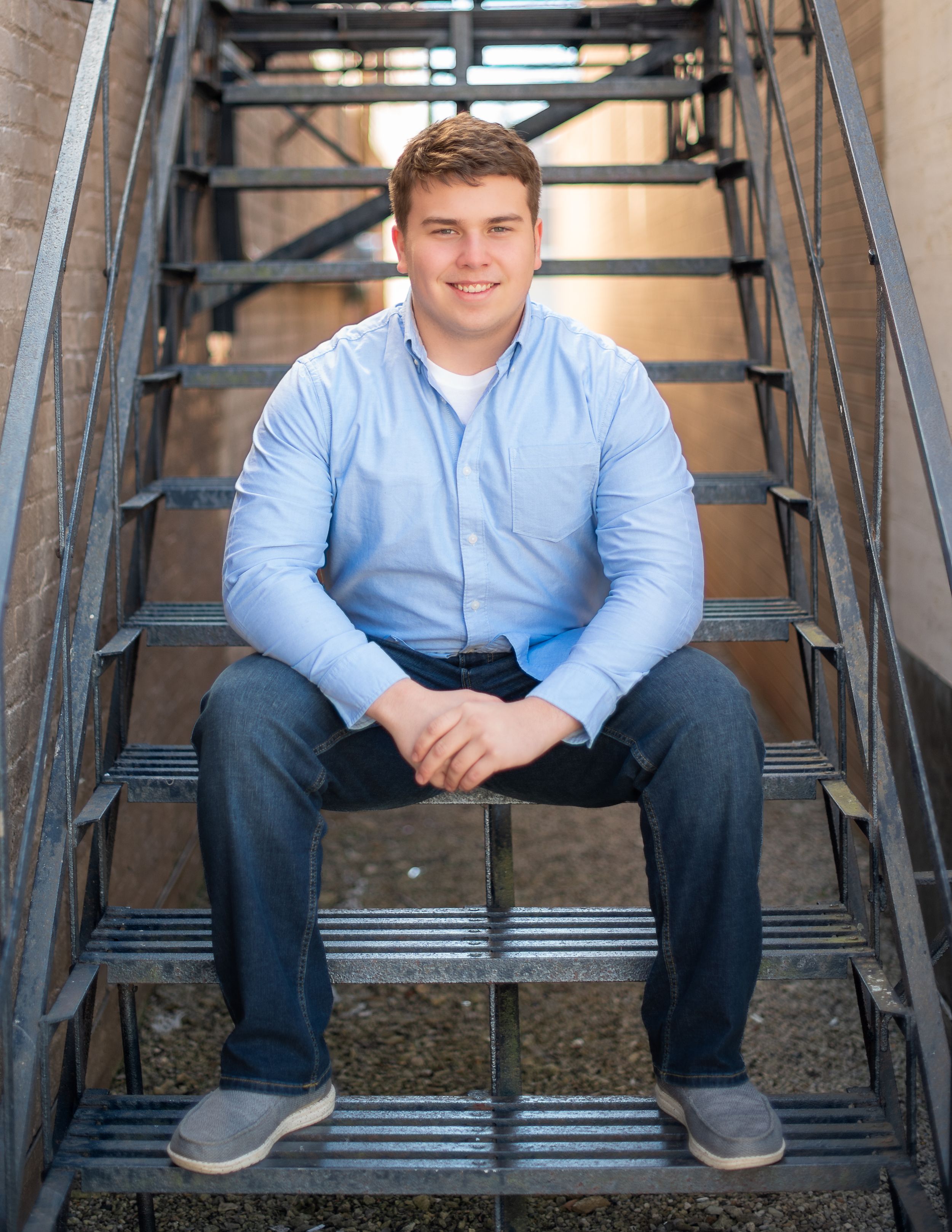 High School Senior Photographer, Beavercreek Ohio, Fairborn, Huber Heights, Kettering, Centerville, Oakwood, Bellbrook, Tipp, Troy