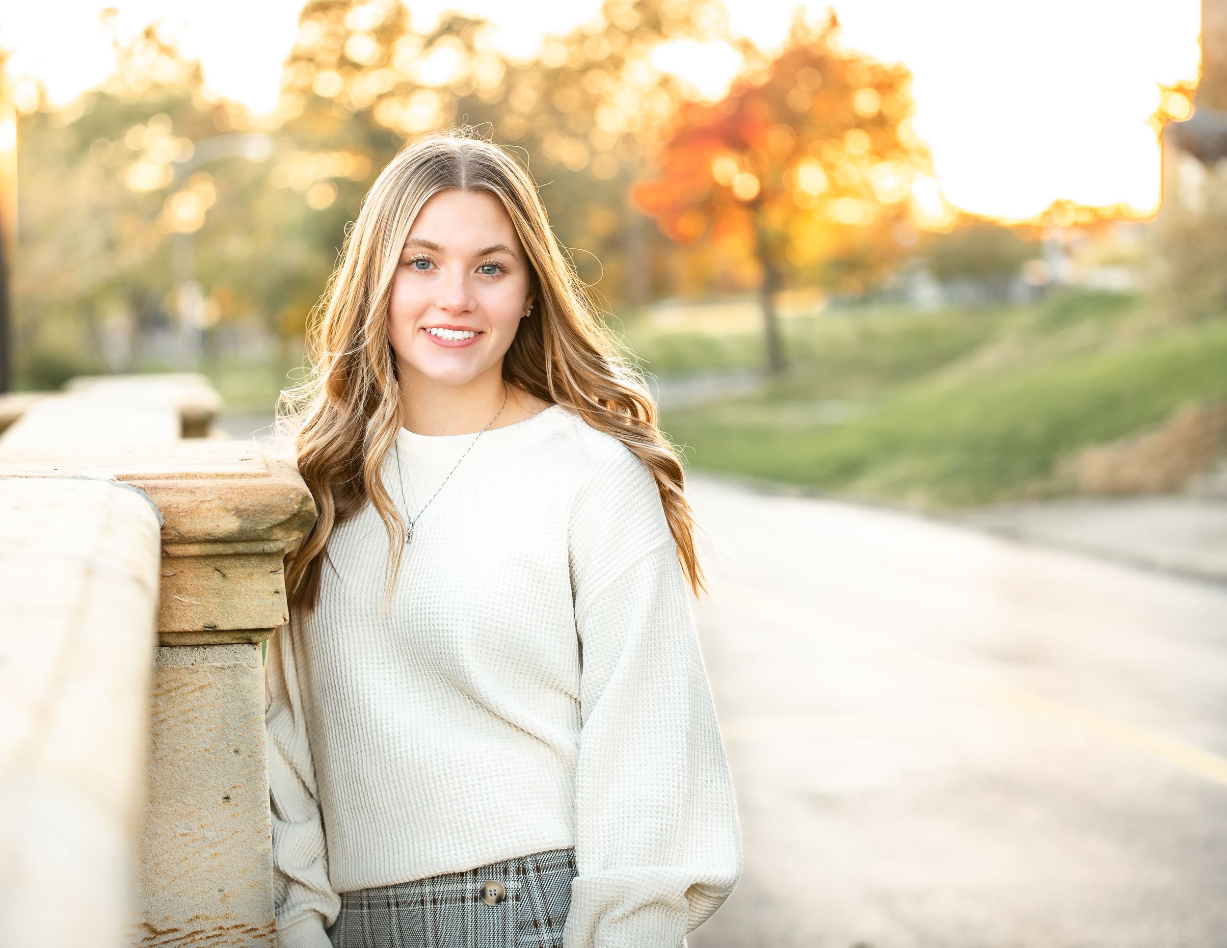 High School Senior Photographer, Beavercreek Ohio, Fairborn, Huber Heights, Kettering, Centerville, Oakwood, Bellbrook, Tipp, Troy
