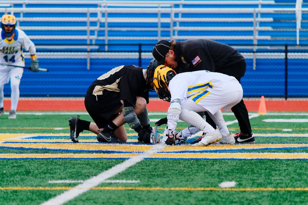 Lacrosse Face Off