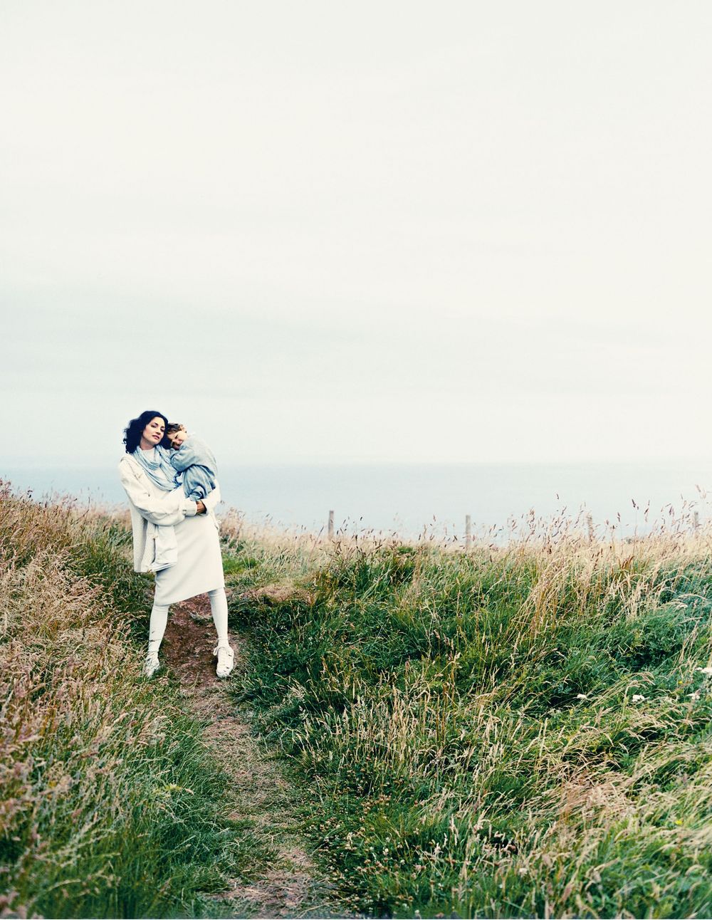 Inniger Moment zwischen Mutter und Kind – natürliche Familienfotografie von Andrea Fotografie, Frankfurt | klickundgluecksfotos.