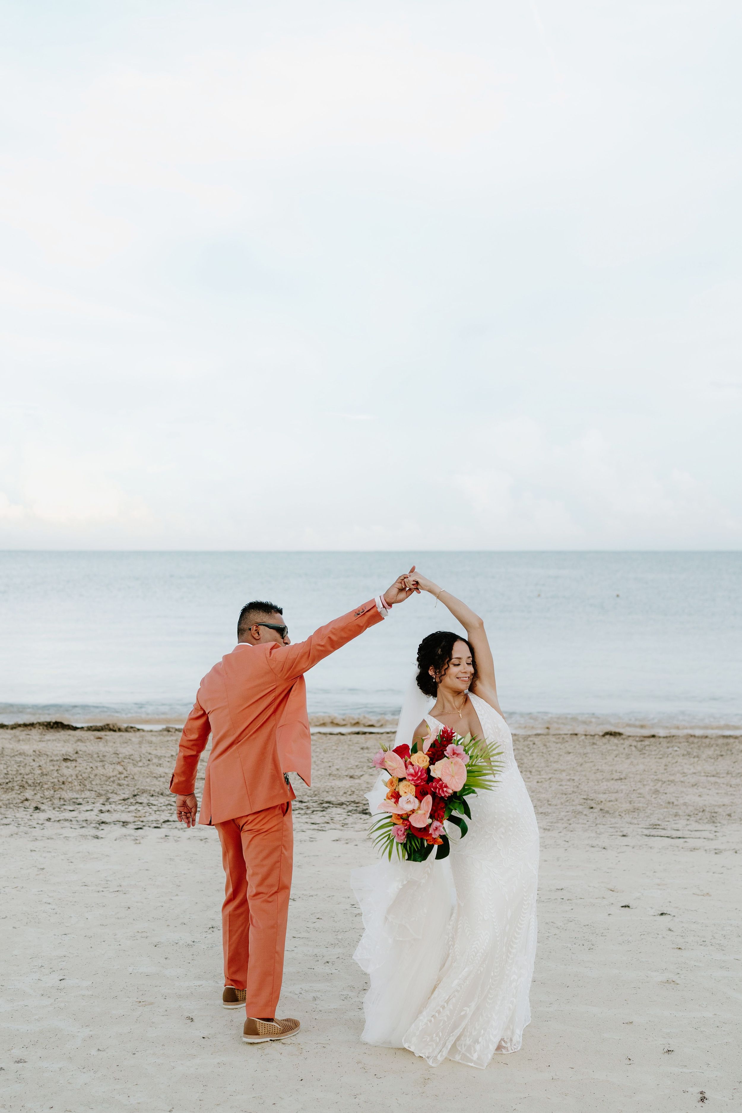 Bride and Groom Destination Wedding in Cancun