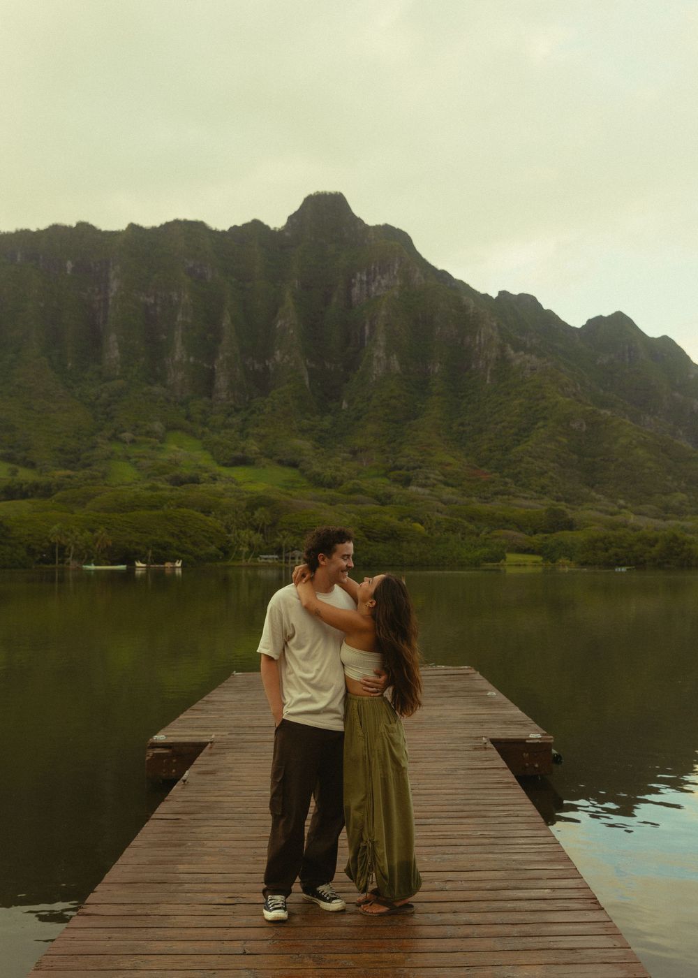 o'ahu photographers, Hawai'i photographers, photo + video duo, travel photographers, videographers, travel videographers