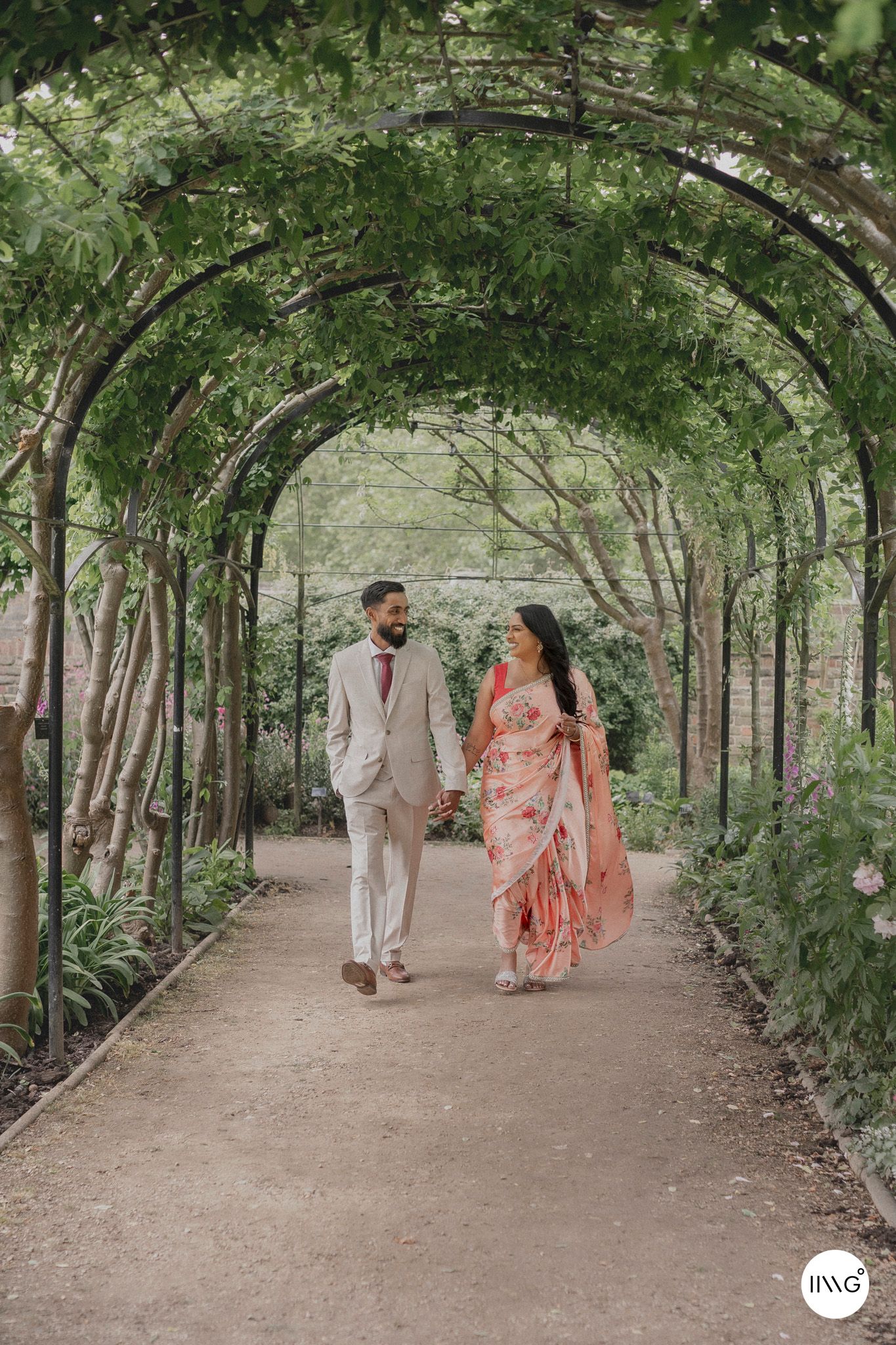 Destinationwedding, Indimateweddings, Pre-wedding, Bride, Portraits, Coupleportraits,