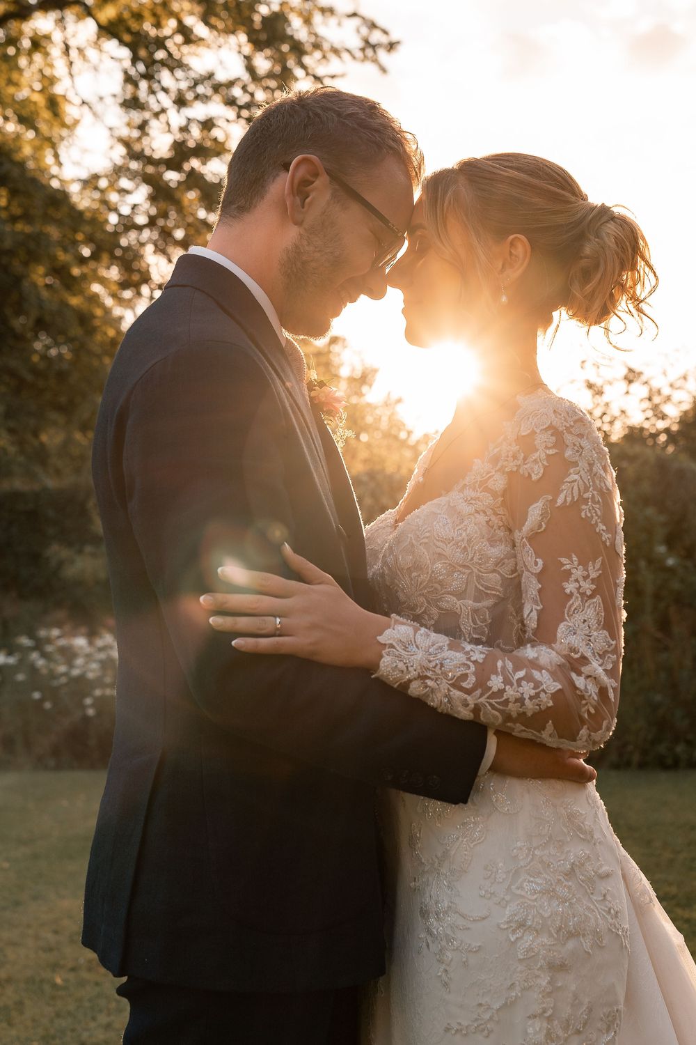ENGLISH GARDEN WEDDING SUFFOLK WEDDING PHOTOGRAPHY