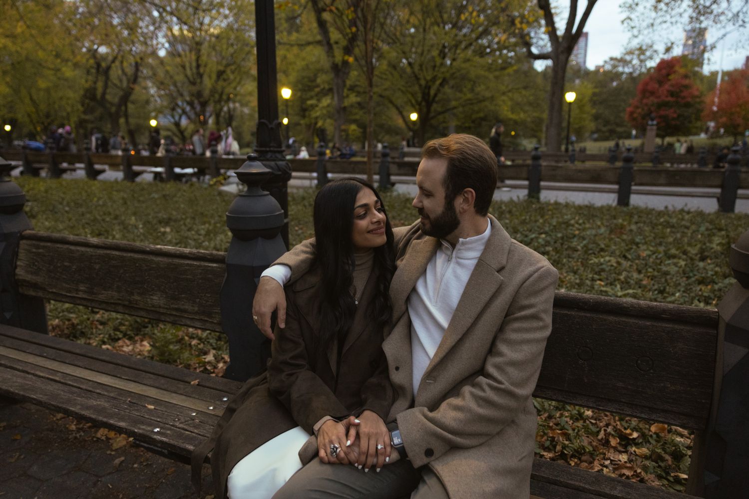 Dallas-Forth Worth Cinematic Photographer - Couple Photoshoot that looks like a Romantic Comedy Movie in Downtown Dallas