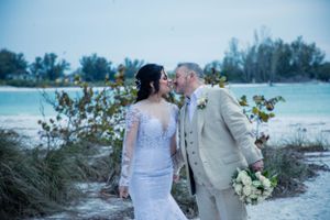 Tampa wedding photographer
wedding photographer in Florida and Europe.
Editorial street style photographer in Florida and Europe.