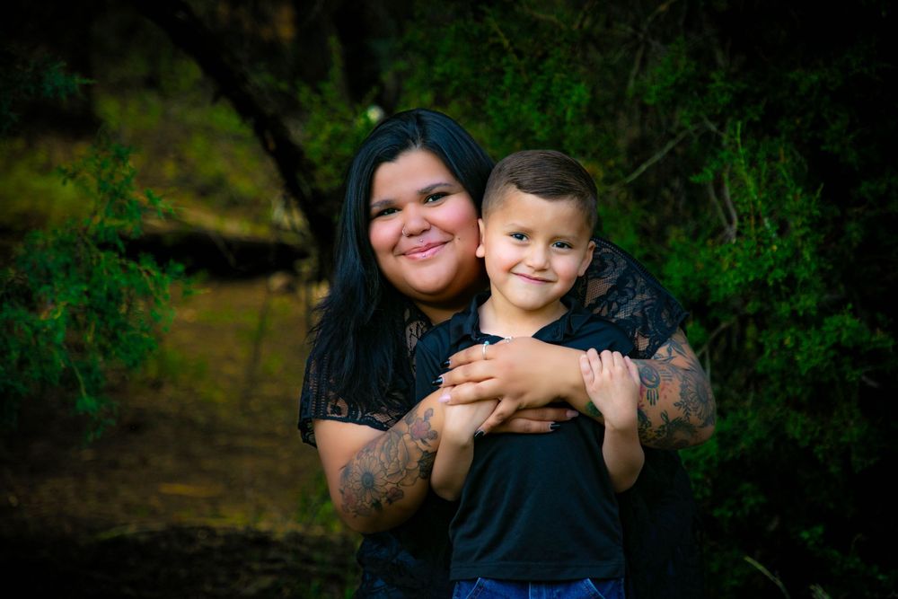 E.Fresquez(DanDan2023)-4-Outdoor Family Portraits-Dan Dan Memorial Scholarship Photoshoot-DC Barrone Photography-Taos NM