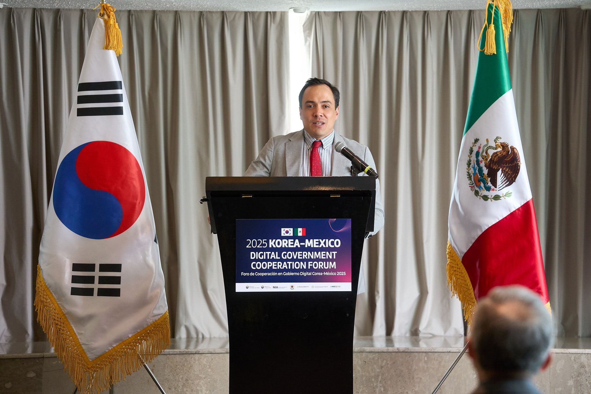 Representantes de Corea y México durante evento diplomático en Ciudad de México