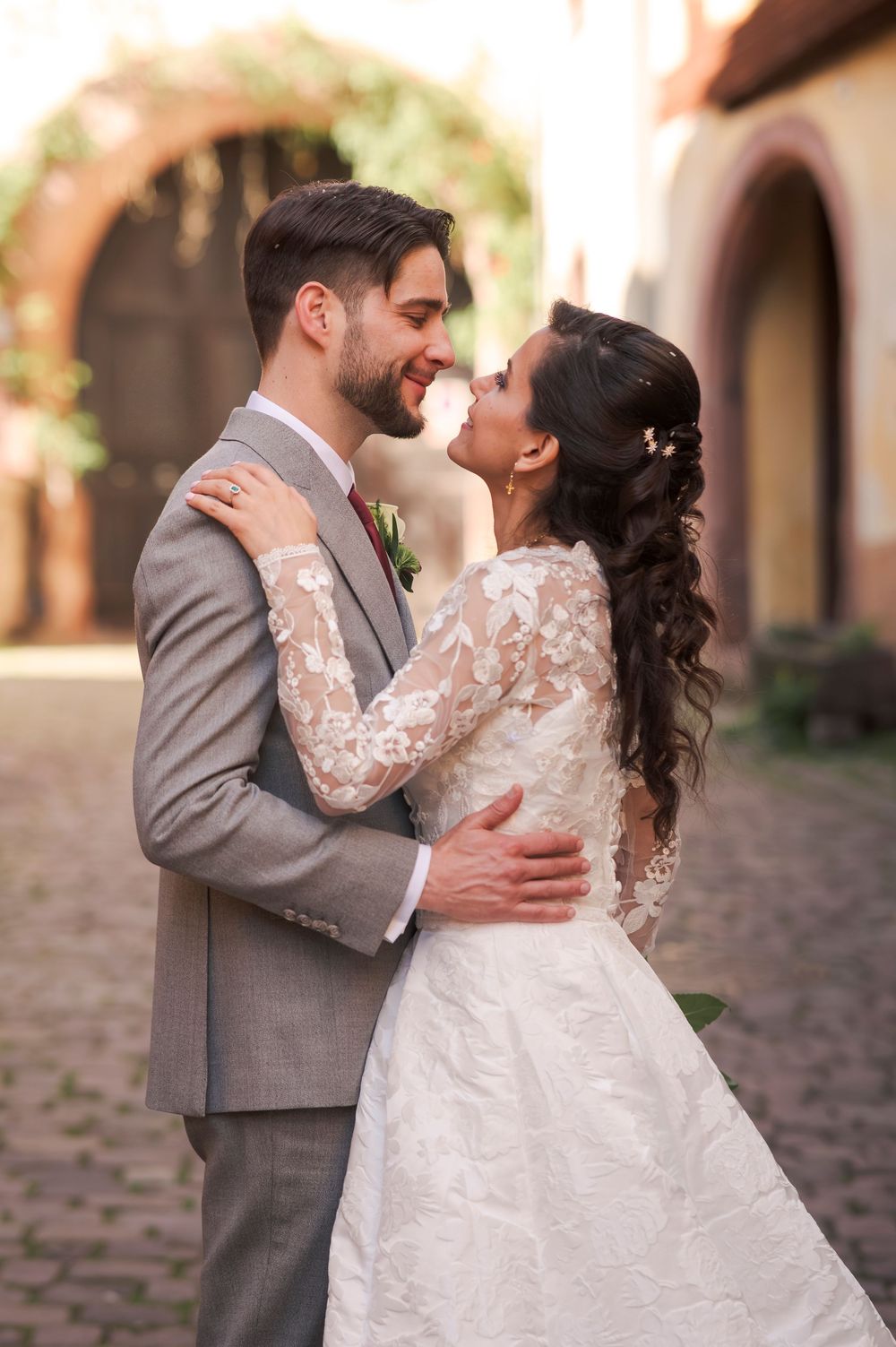 Séance photo de couple à Kaysersberg pour le mariage