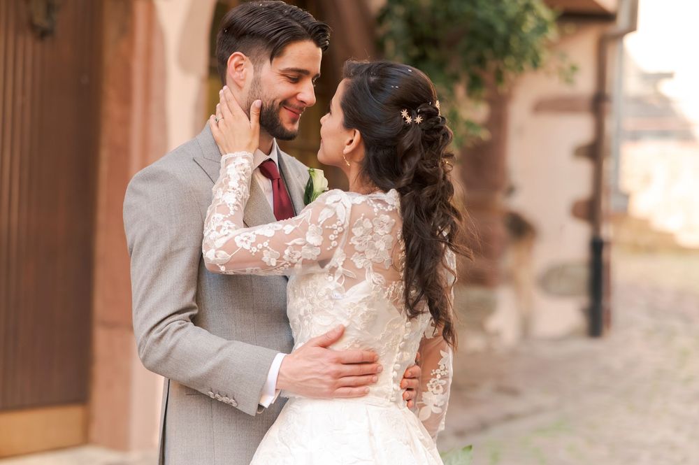Séance photo de couple à Kaysersberg pour le mariage