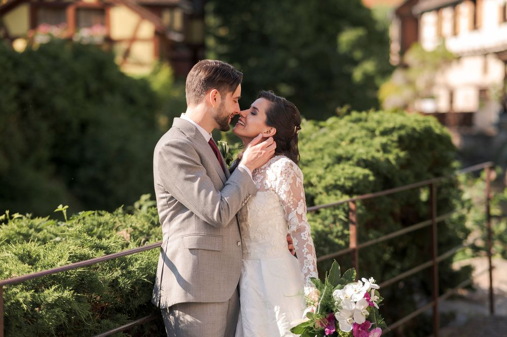 Séance photo de couple à Kaysersberg pour le mariage