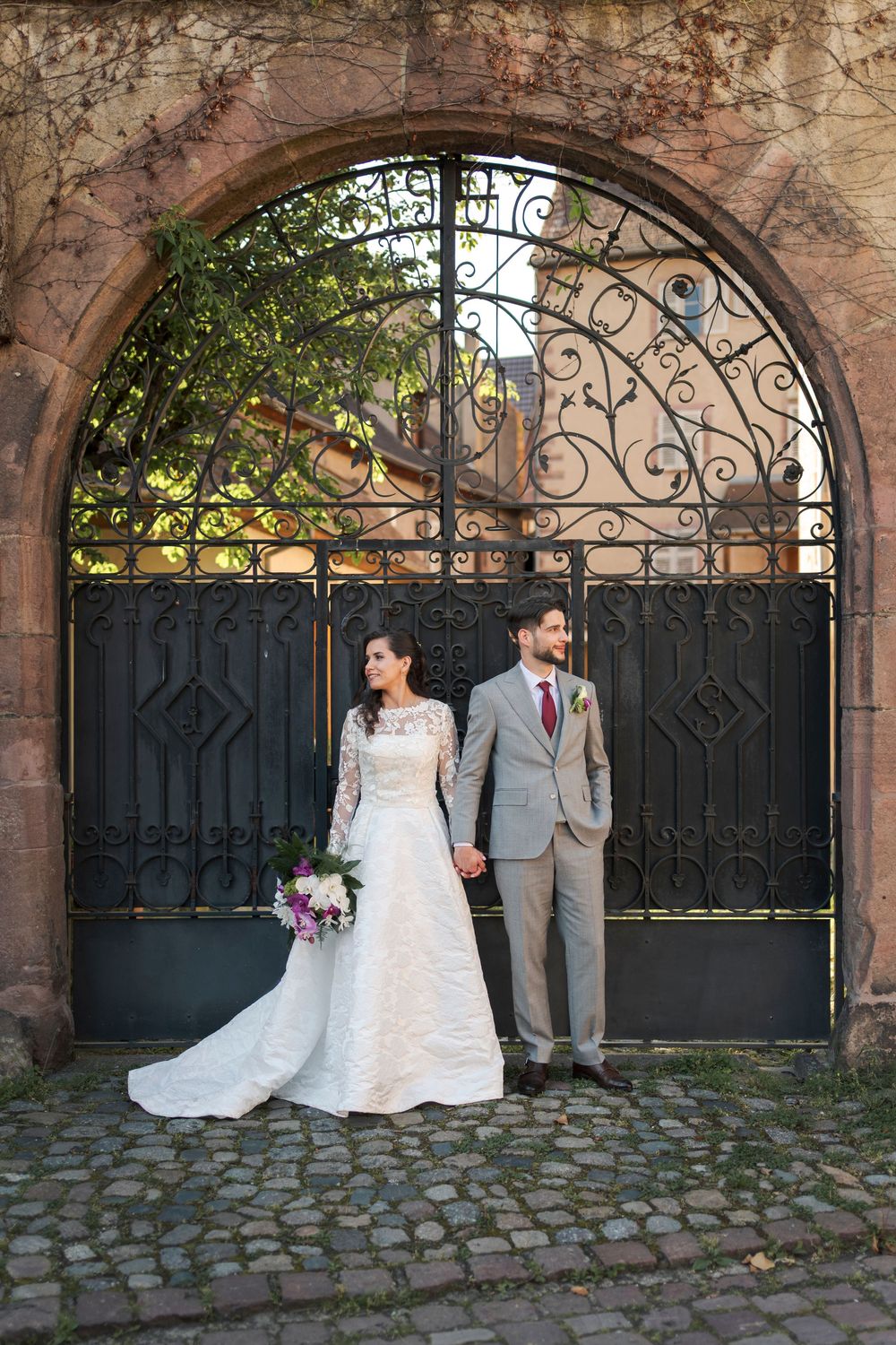 Séance photo de couple à Kaysersberg pour le mariage