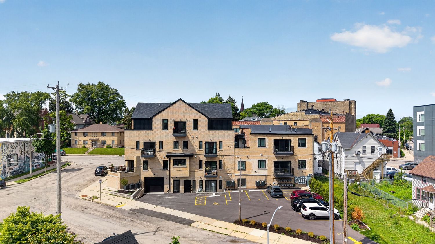 Aerial drone photo of a multi-unit residential building in Milwaukee