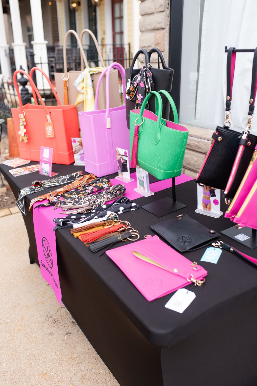 St. Louis event photography for Mamas Who Brunch and Making a Miracle