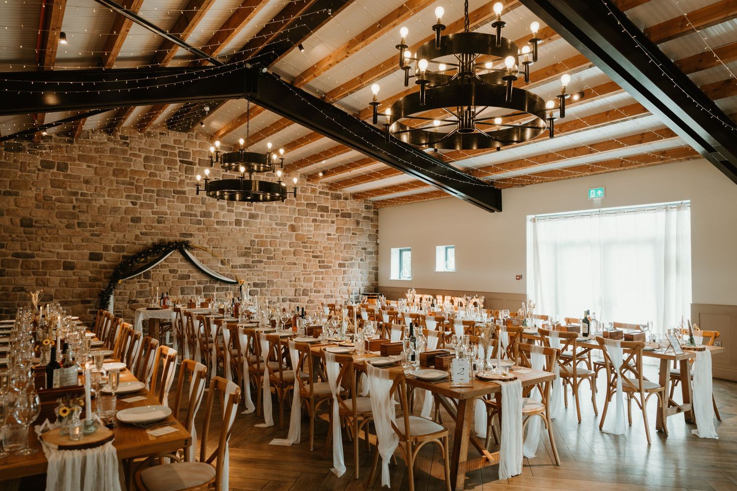 stretton manor barn by lovelily florist & wedding supplies, captured by Daniel Berry Photography