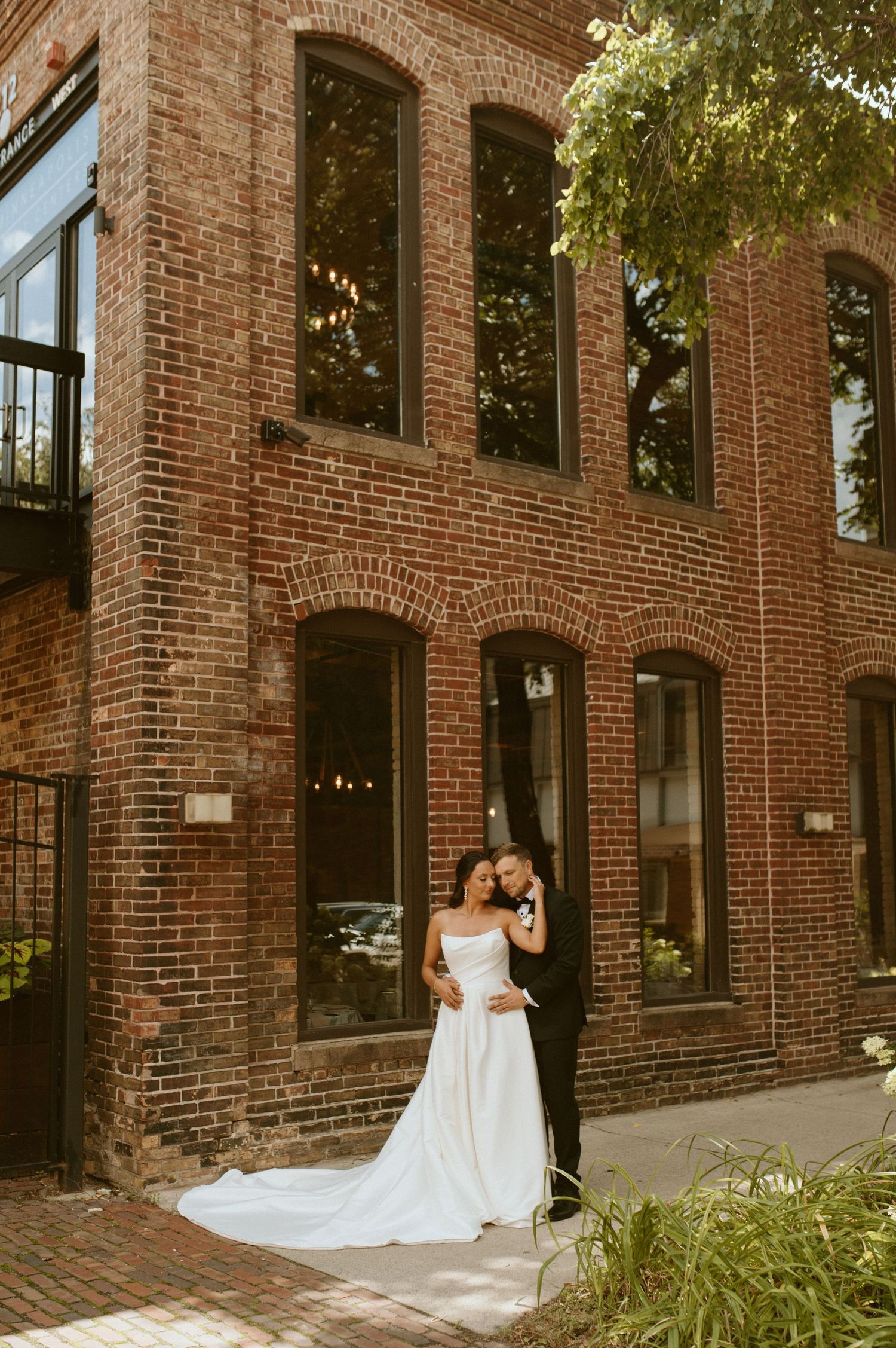 Minnesota Wedding Photographer, Romantic and Authentic Minnesota Photography, Minnesota Couple Photos | Rachel Marie Photography
