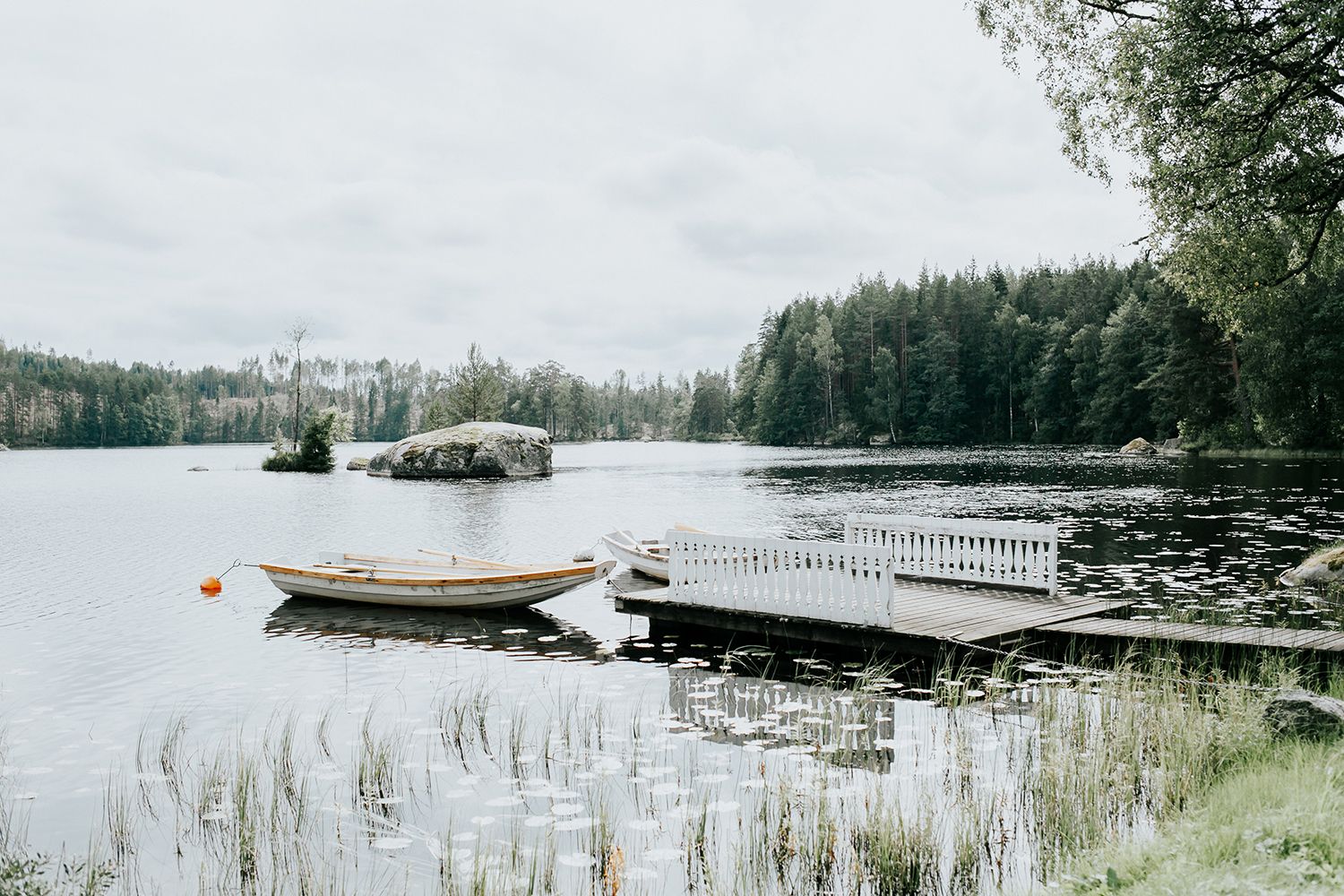 Linn och Christians bröllop på Hennickehammar herrgård utanför Filipstad. Bröllopsfotograf Rebecca Nordin. Karlstad.