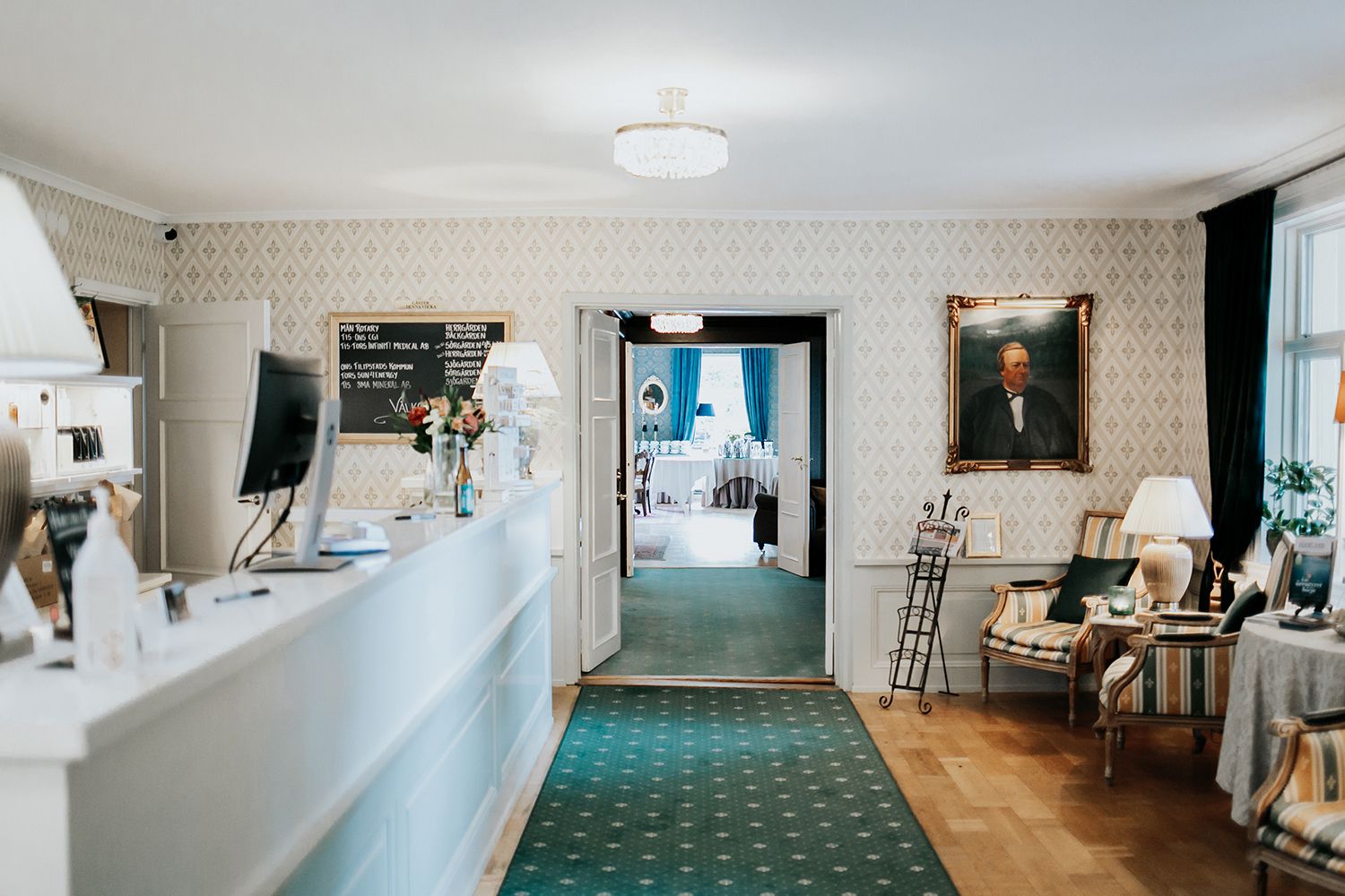 Linn och Christians bröllop på Hennickehammar herrgård utanför Filipstad. Bröllopsfotograf Rebecca Nordin. Karlstad. receptionen.